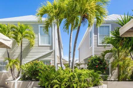 New Casa Caribe By Brightwild- Two-story Rooftop Pool Holiday home